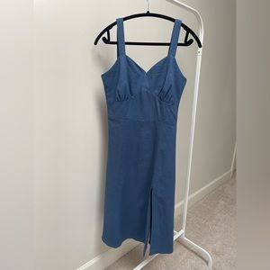 Linen mid-length dress